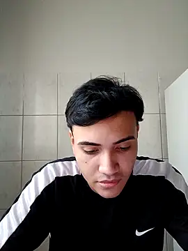 Snapshot of novinho_safado__ chatting on 11.05.25 novinho safado online show from 11.05.25