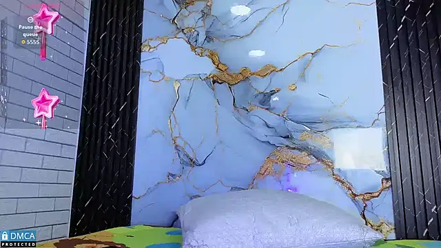 nena cupcake  online show from 10.22.25