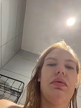 Snapshot of Chloemillerrxx chatting on 09.17.25 Chloemillerrxx online show from 09.17.25