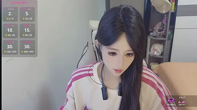 Snapshot of coco_coco_cc chatting on 04.21.26 coco coco cc online show from 04.21.26