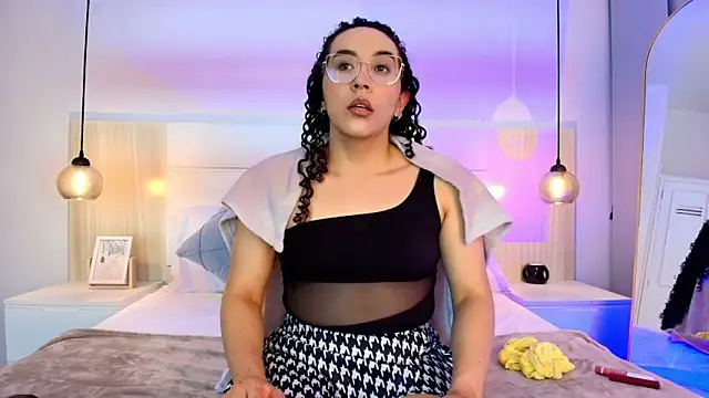 alehia cute online show from 11.13.25