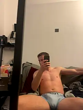 Snapshot of AndyArno2533 chatting on 09.14.25 AndyArno2533 online show from 09.14.25