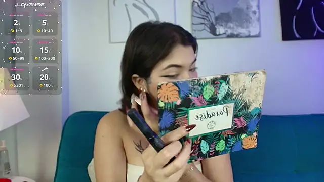 Zoe wang online show from 12.04.25