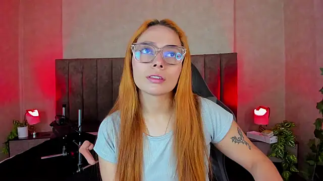 LanaMills  online show from 10.19.25