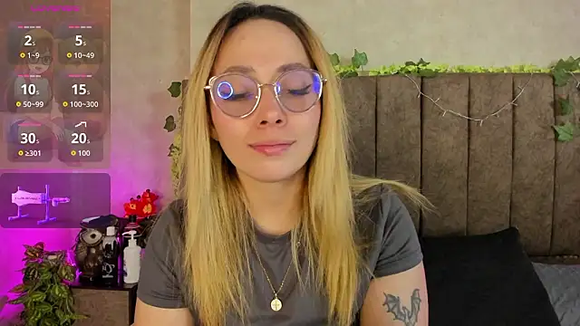 LanaMills  online show from 02.24.26