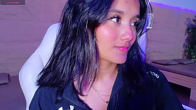 HannahMontgomery online show from 04.29.26