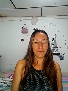 Keilathompson10 online show from 09.28.25