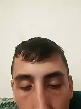 Snapshot of TolgaAkyol_20 chatting on 10.10.25 TolgaAkyol 20 online show from 10.10.25