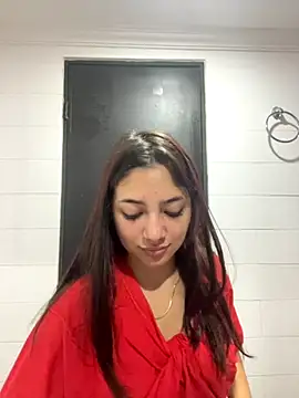 LisaGoddes online show from 10.06.25