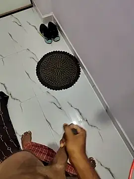 Snapshot of Size_x@xh chatting on 10.25.25 Size xxh online show from 10.25.25