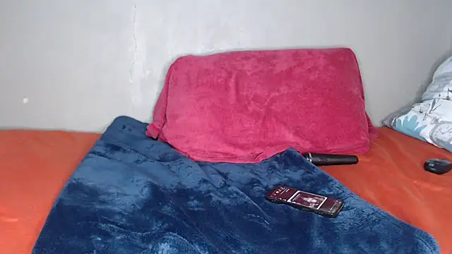 Snapshot of Lunalee chatting on 03.18.26 Lunalee online show from 03.18.26