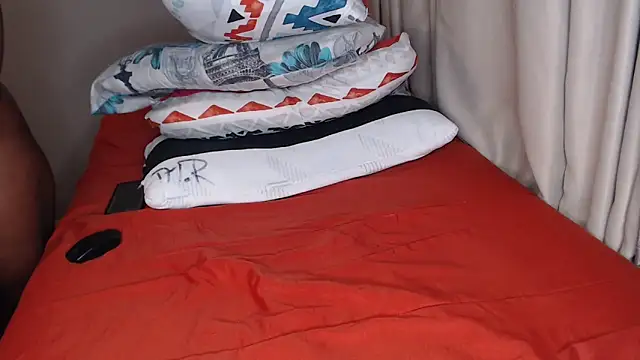 Snapshot of Lunalee chatting on 04.10.26 Lunalee online show from 04.10.26