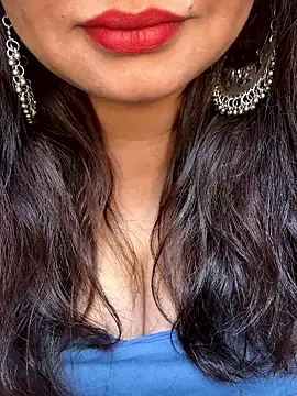 Bhabi Ki Antarvasna online show from 10.17.25