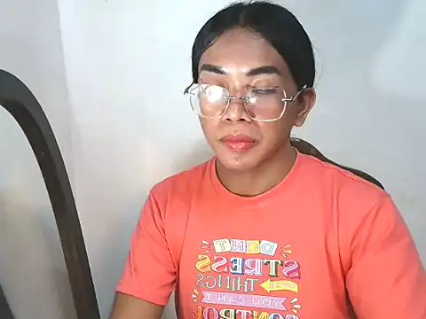 Snapshot of _karie chatting on 10.07.25  karie online show from 10.07.25