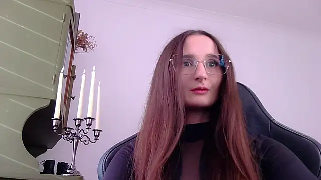 Nova Mystic online show from 09.17.25