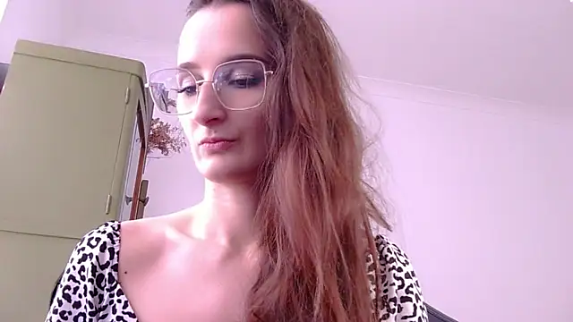 Nova Mystic online show from 10.06.25