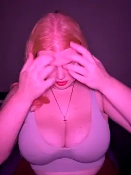 Snapshot of _Adele_Moor_ chatting on 10.01.25  Adele Moor  online show from 10.01.25