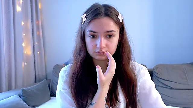 Lelia Vibe online show from 11.17.25