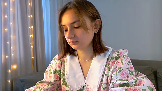 Snapshot of Lelia_Vibe chatting on 06.19.26 Lelia Vibe online show from 06.19.26