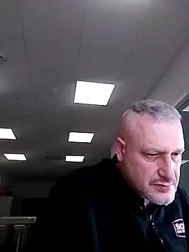 Snapshot of Hisnimin chatting on 02.24.26 Hisnimin online show from 02.24.26