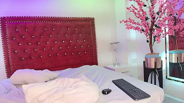 Anie johnson online show from 11.20.25