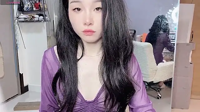 Snapshot of Y2Luvk chatting on 03.14.26 Y2Luvk online show from 03.14.26