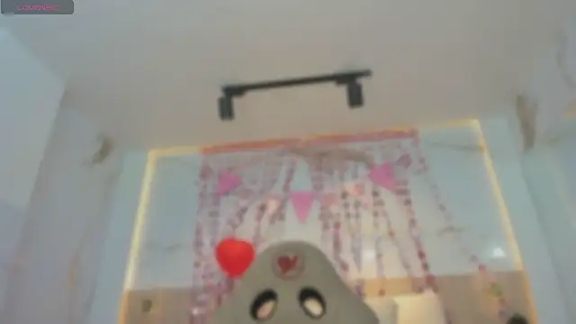 Snapshot of valirya_devote chatting on 02.16.26 valirya devote online show from 02.16.26