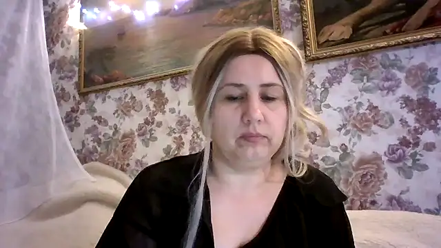 Snapshot of LustyyX chatting on 04.18.26 LustyyX online show from 04.18.26