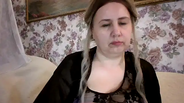 Snapshot of LustyyX chatting on 04.22.26 LustyyX online show from 04.22.26