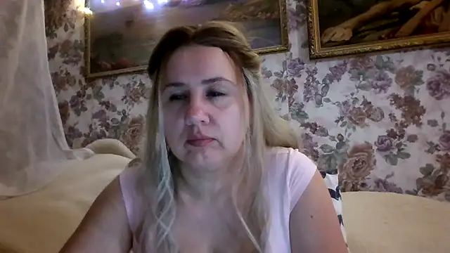 Snapshot of LustyyX chatting on 04.23.26 LustyyX online show from 04.23.26