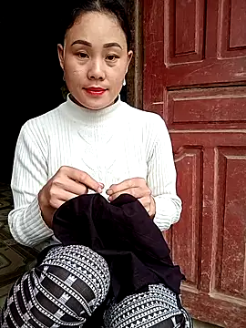 Snapshot of Ruaiuoi chatting on 02.17.26 Ruaiuoi online show from 02.17.26