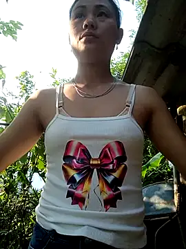 Snapshot of Ruaiuoi chatting on 05.05.26 Ruaiuoi online show from 05.05.26