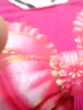 Snapshot of Ruaiuoi chatting on 07.23.26 Ruaiuoi online show from 07.23.26