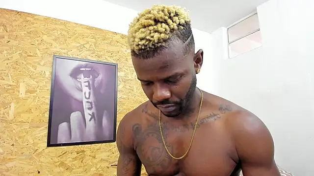 santiblack7 online show from 09.08.25