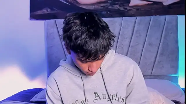 ZYZZ1312 online show from 11.24.25