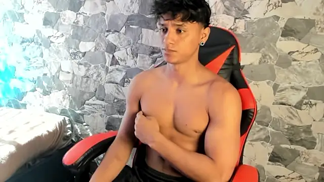 Snapshot of ZYZZ1312 chatting on 05.06.26 ZYZZ1312 online show from 05.06.26