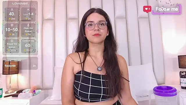 MiaMillers1 online show from 01.07.26