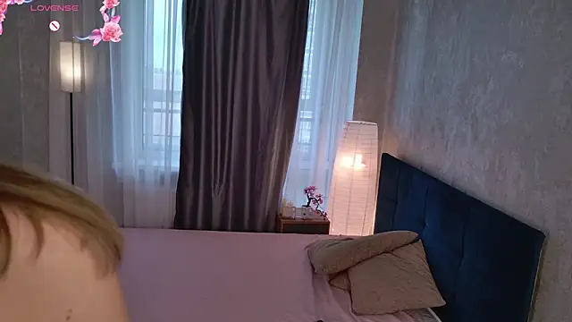 Snapshot of lisabaus chatting on 03.27.26 lisabaus online show from 03.27.26