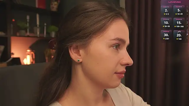 Olivia Farrell online show from 10.02.25