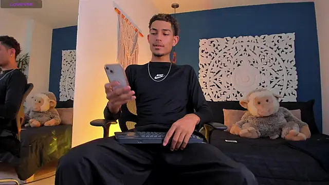 Adonis WB online show from 11.06.25