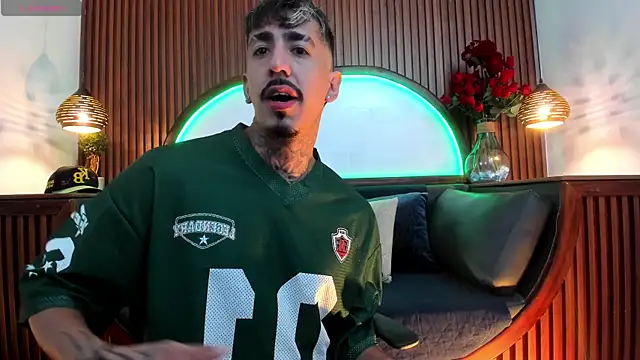 Snapshot of Donovan_Desmond chatting on 02.27.26 Donovan Desmond online show from 02.27.26