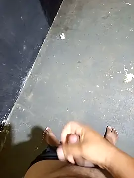 Snapshot of hendy692 chatting on 12.18.25 hendy692 online show from 12.18.25