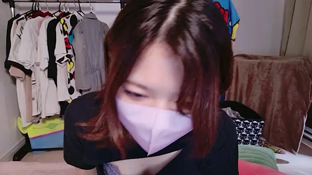 Snapshot of Azusa_DoMybest chatting on 04.24.26 Azusa DoMybest online show from 04.24.26