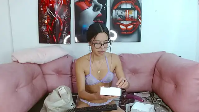 Miahotcs1 online show from 11.07.25