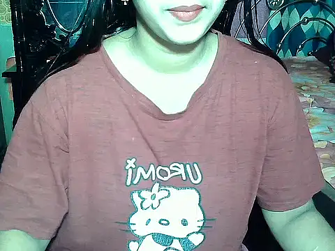 Snapshot of Hot-Hot chatting on 05.26.26 Hot-Hot online show from 05.26.26
