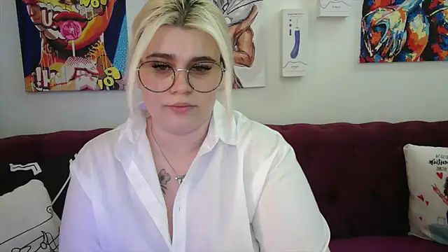 Amber Monro online show from 09.15.25