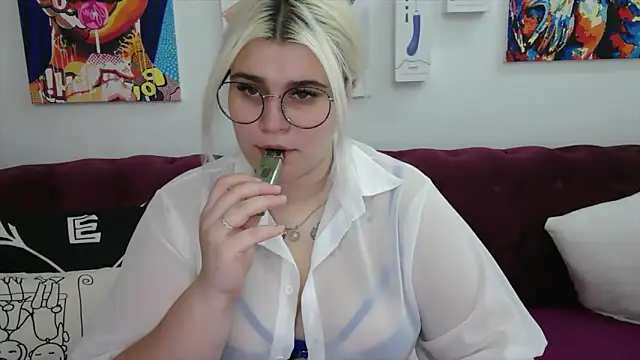 Amber Monro online show from 09.23.25