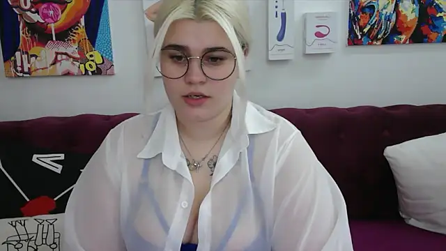 Amber Monro online show from 10.03.25