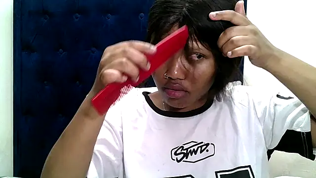 BUNNYCHOWX28 online show from 12.13.25