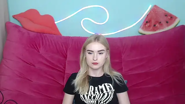 SofySofty online show from 11.08.25